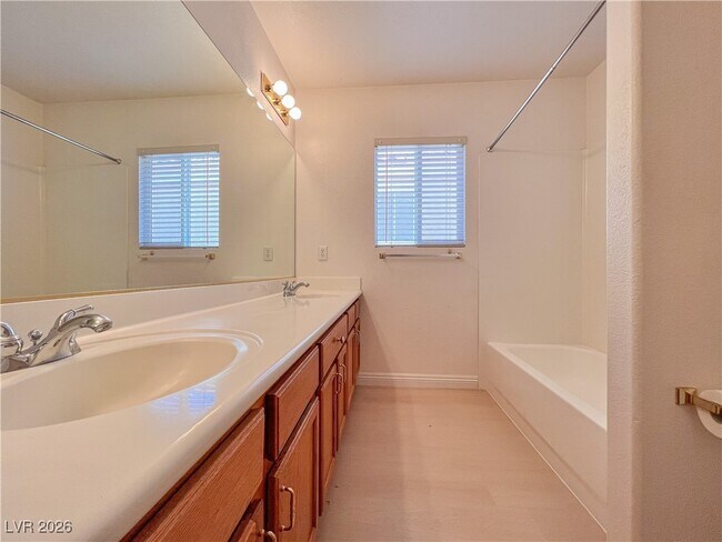 Building Photo - 10789 S Osage Winter St