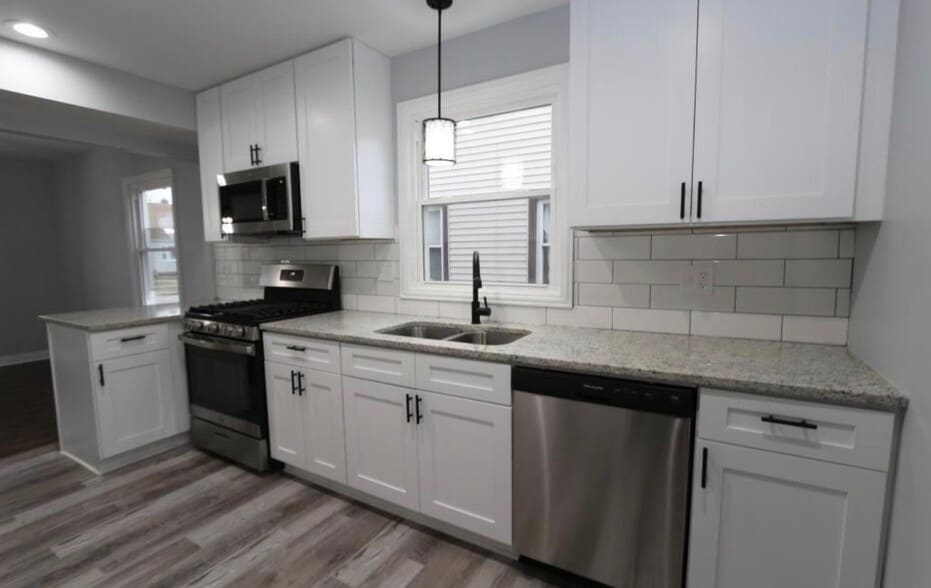 Building Photo - 3728 W 86th St