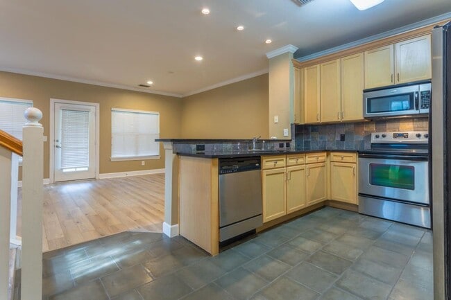 Building Photo - 114 Haven Cir