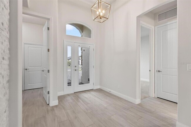 Building Photo - 128 Del Palma Dr