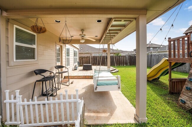 Building Photo - 10902 Barker View Dr
