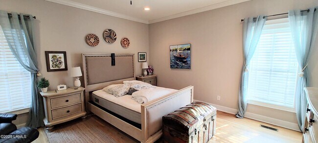 Building Photo - 503 Waight St