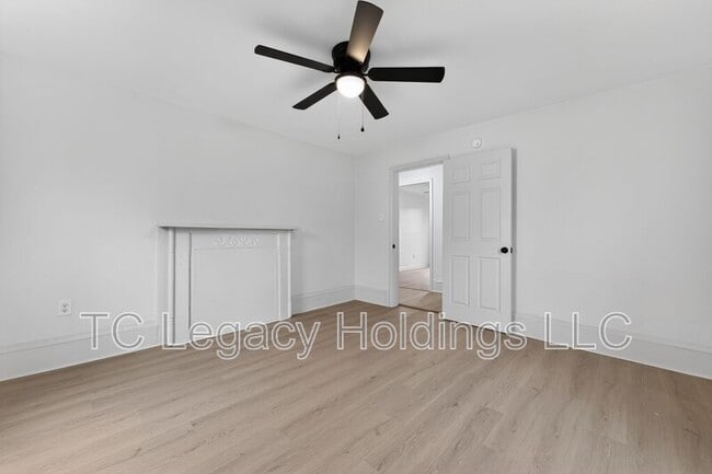 Building Photo - 1013 N 15th St