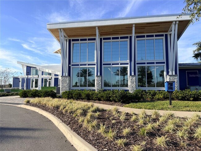 Building Photo - 9948 Red Canoe Aly