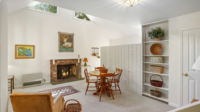 Building Photo - 106 Spoonwood Rd