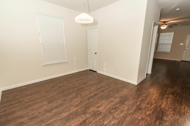 Building Photo - 47 Santa Barbara Dr