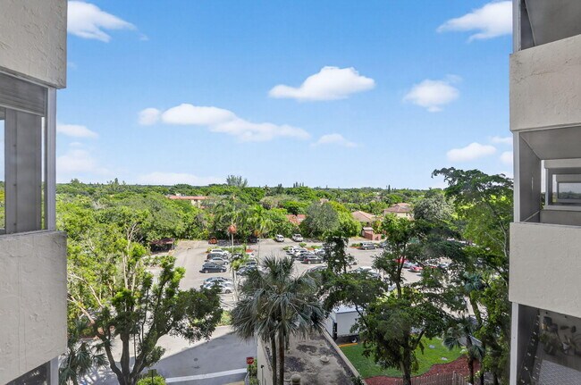 Building Photo - 10777 W Sample Rd