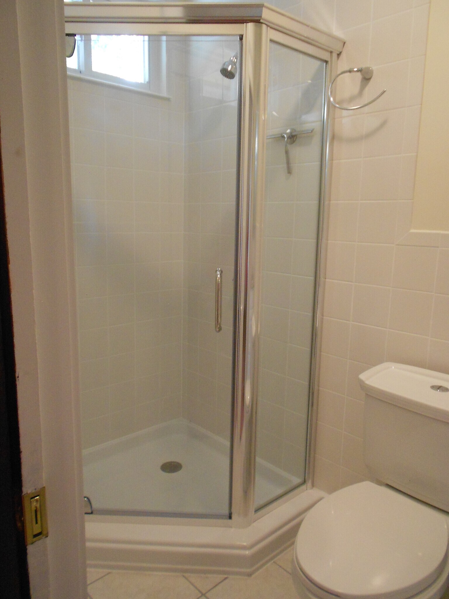 Building Photo - 54 Hobson St