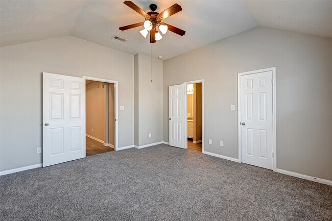 Building Photo - 8210 Rustic Cape Dr