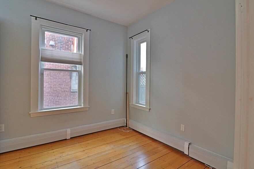 Building Photo - 84 Tremont St