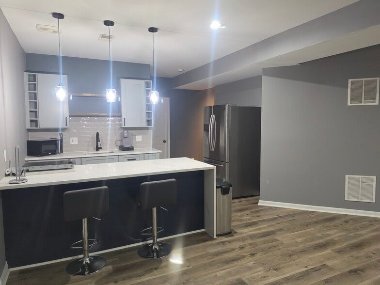 Building Photo - 6021 Smooth Stone Pl