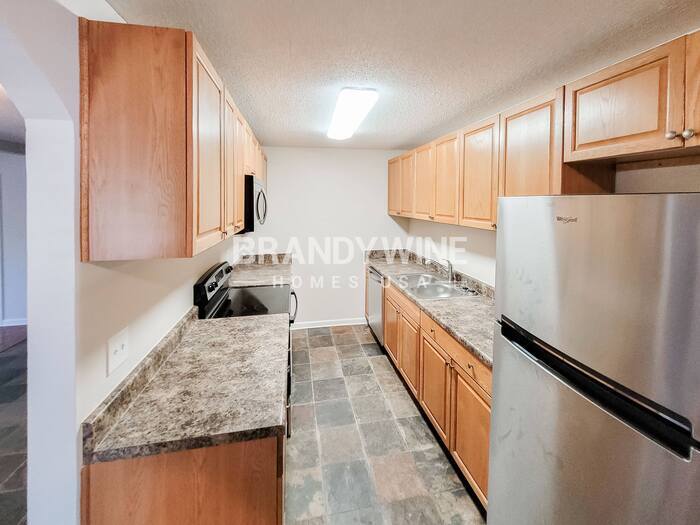 Building Photo - 327 Homeville Rd