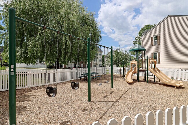Building Photo - Dog-Friendly Pavilions at Pantops Townhome With Garage
