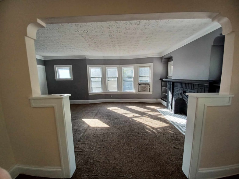 Building Photo - 901 Work Dr