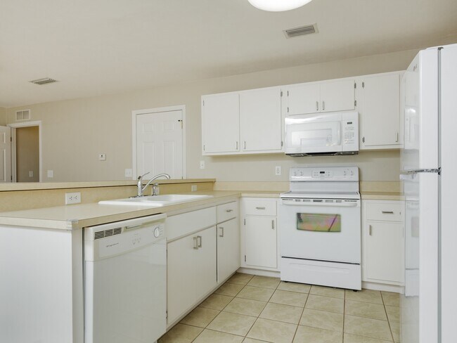 Building Photo - 6377 NW 109th Pl