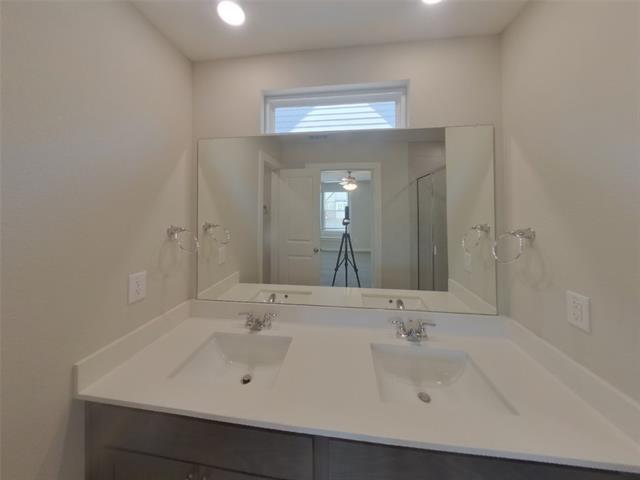 Building Photo - 205 Ledburn Ct