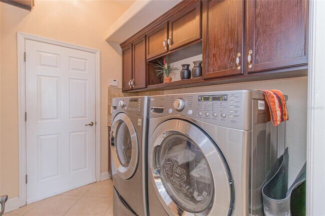 Building Photo - 5352 Layton Dr