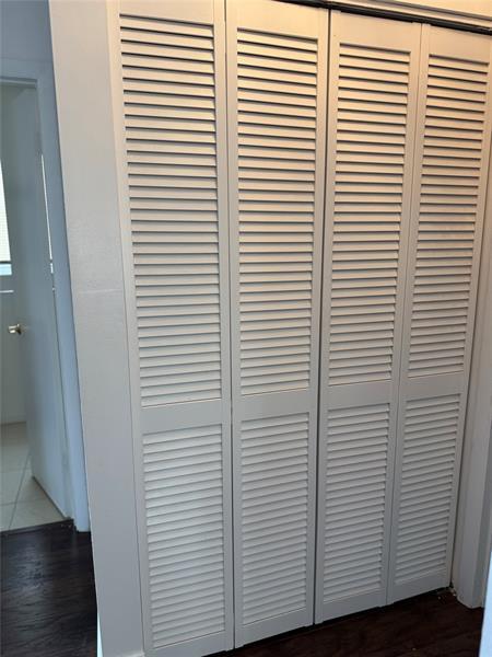 Building Photo - 8031 Lagos De Campo Blvd