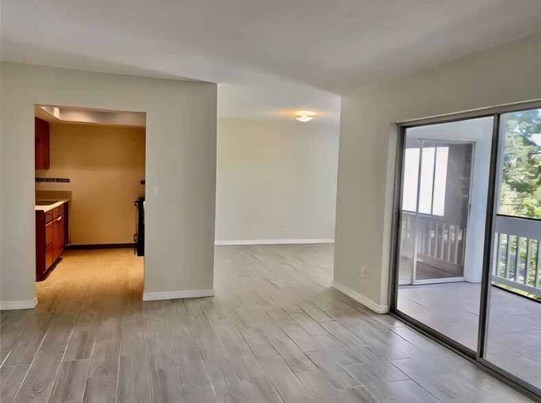 Building Photo - 831 N Keene Rd