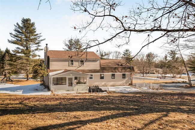 Building Photo - 38 Marjorie Dr