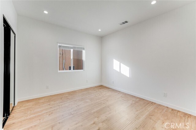 Building Photo - 3261 City Terrace Dr