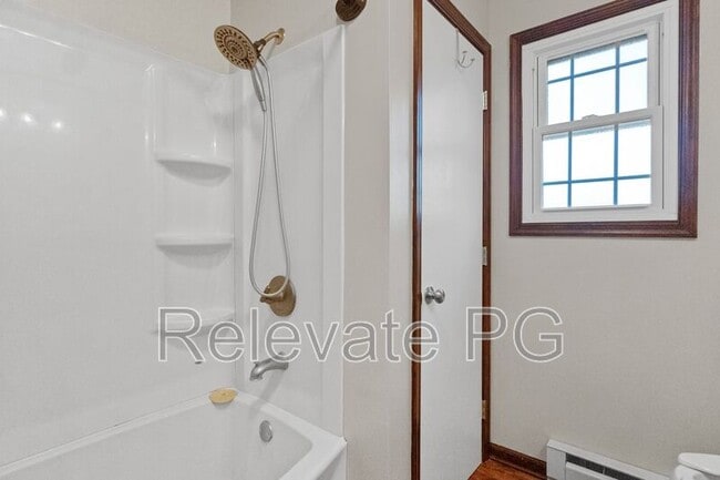 Building Photo - 12620 Thoreau Dr