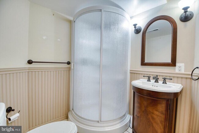 Building Photo - 800 Baltimore Annapolis Blvd