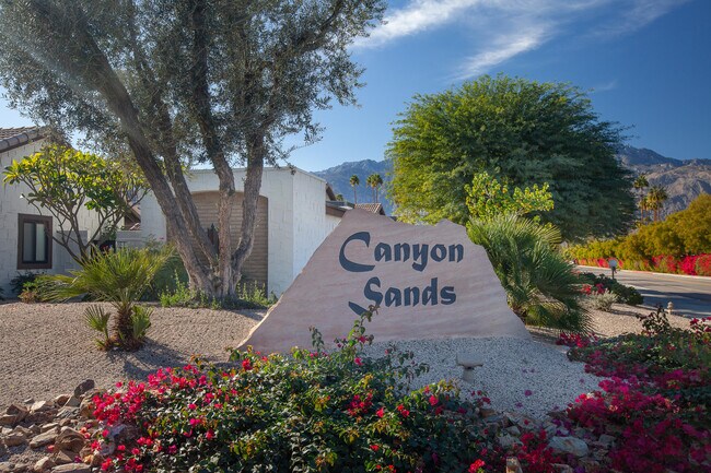 Building Photo - 2350 E Miramonte Cir