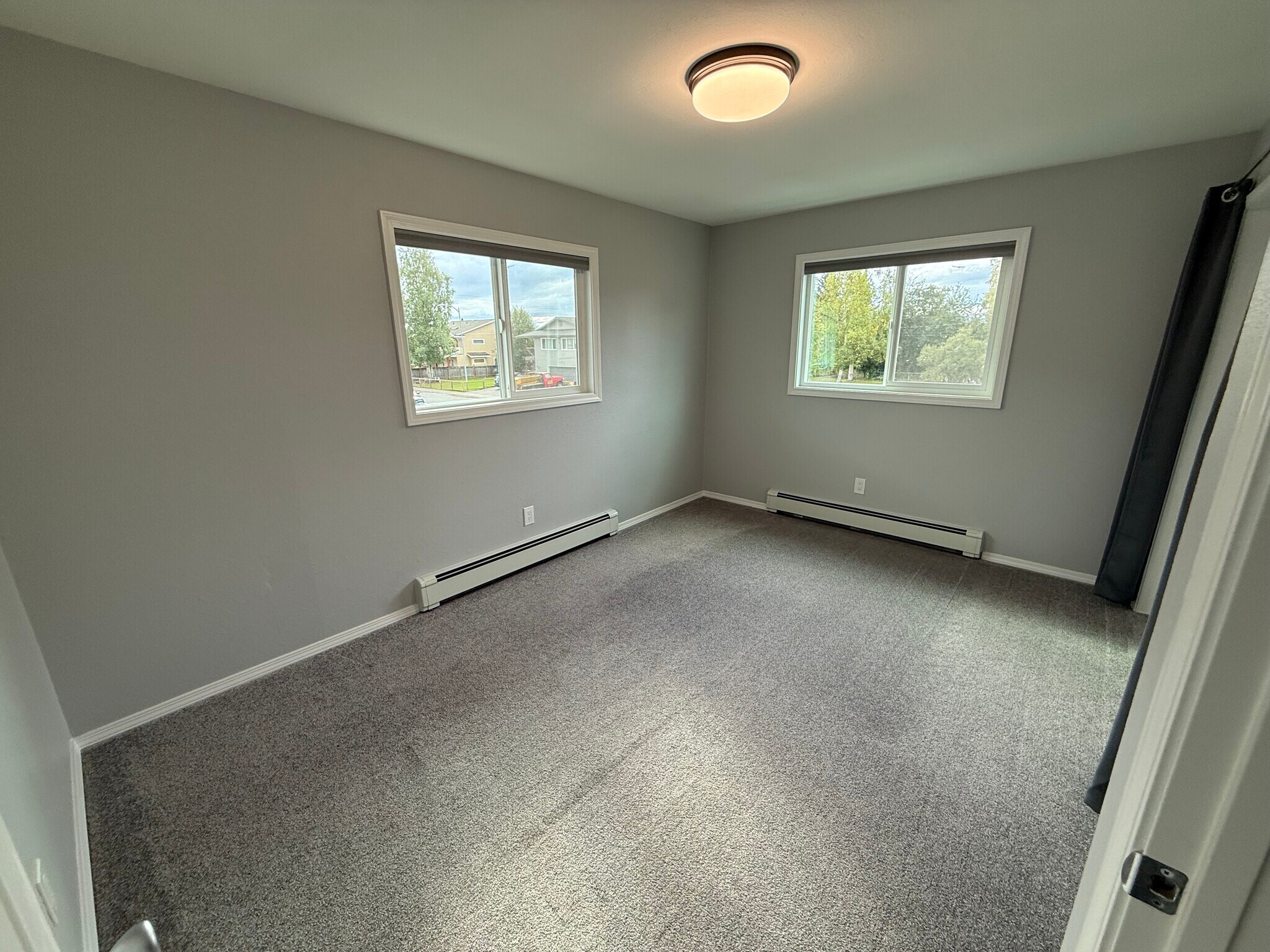 Building Photo - 609 Irwin St