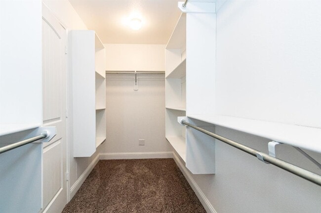 Building Photo - Beautiful open 4/2/2 in Frenship School Di...