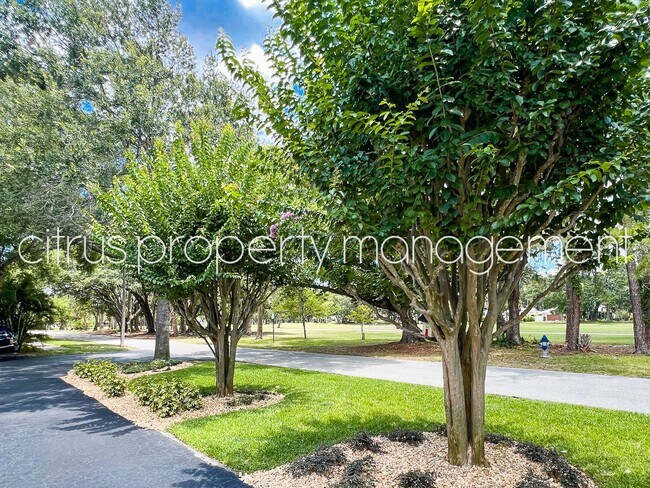 Building Photo - 3026 Fairway Ln