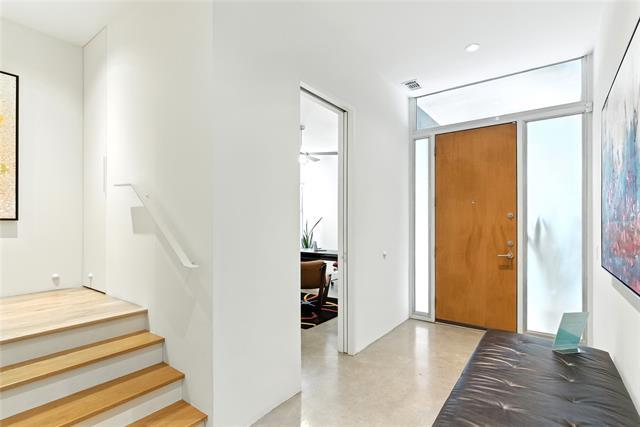 Building Photo - 2325 Rusk Pl