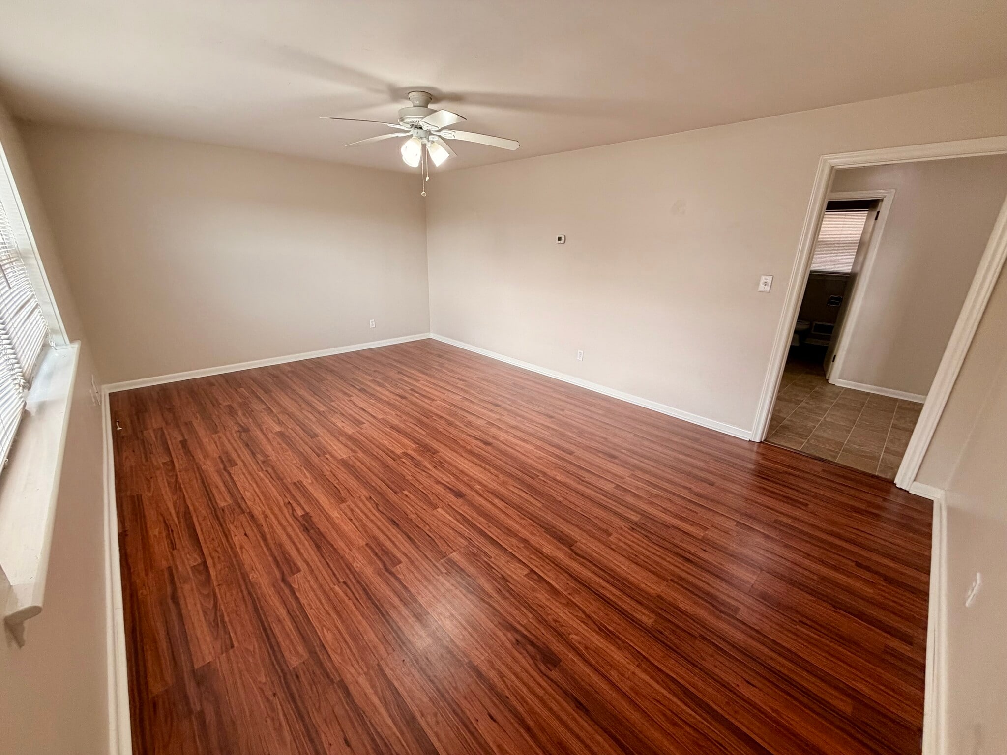 Building Photo - 2324 5th Ave SW