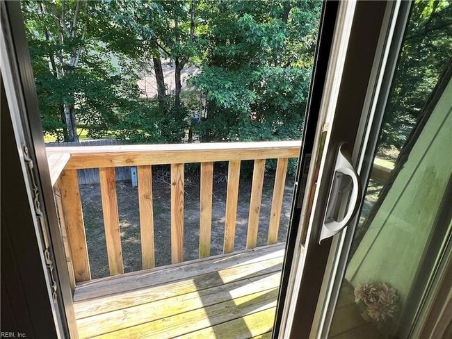 Building Photo - 606 Ocean Lakes Dr