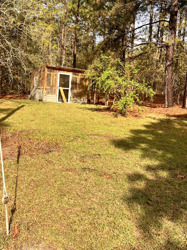 Building Photo - 256 Shaver Ln