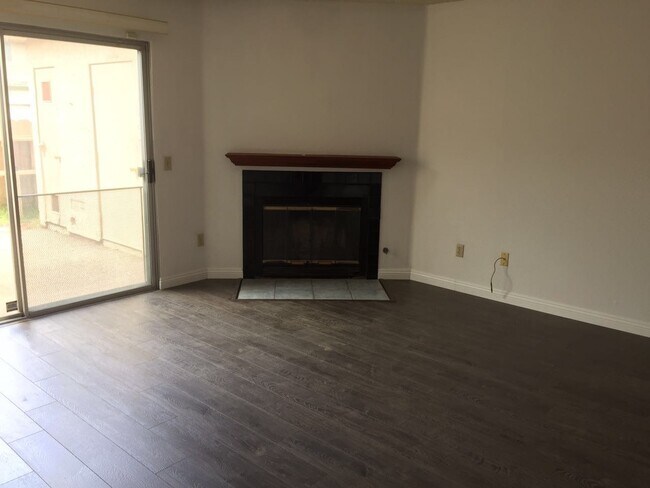 Building Photo - 1519 Grandon Ave