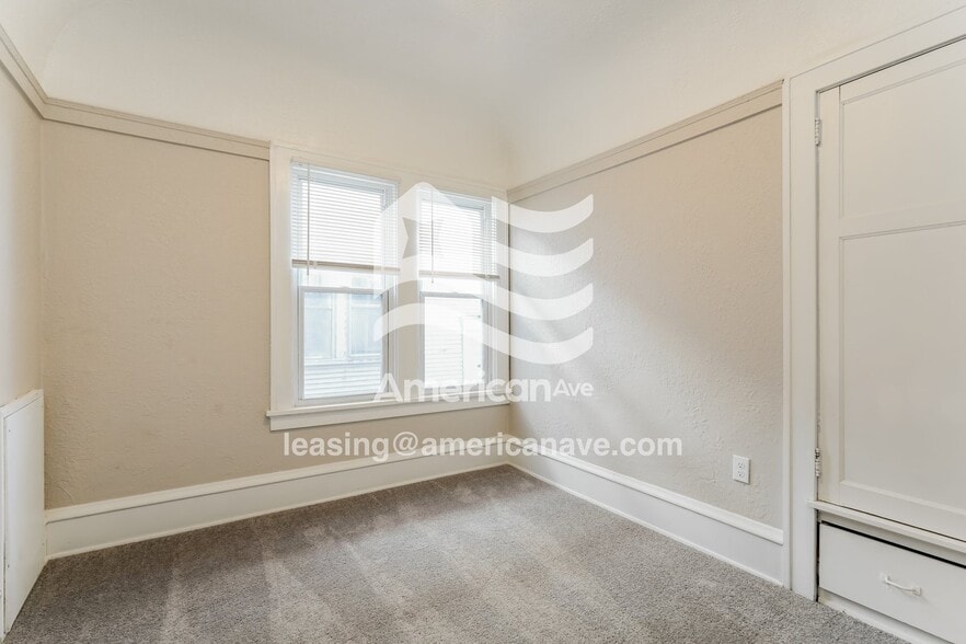 Building Photo - 2650#2652 North 50th Street, 53210; #1593339 - 1593339