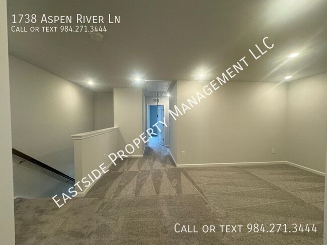 Building Photo - 1738 Aspen River Ln