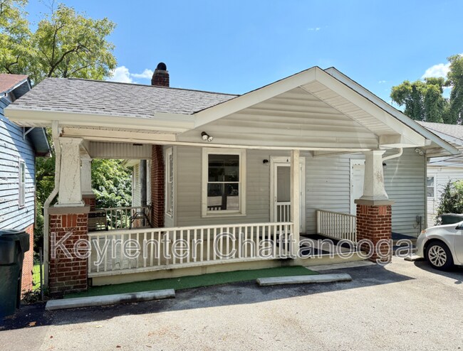 Primary Photo - 112 S Seminole Dr