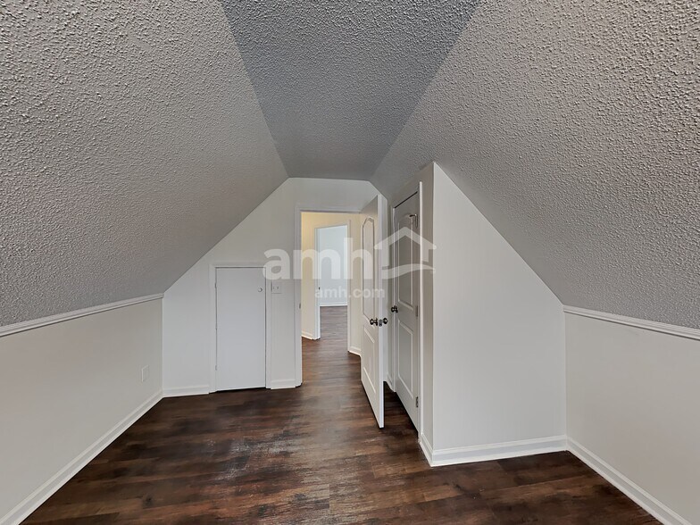 Building Photo - 378 Moreland Cir
