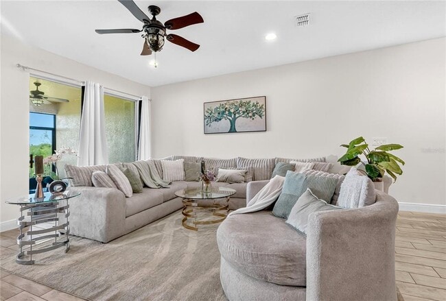 Building Photo - 9009 Palm Key Ave