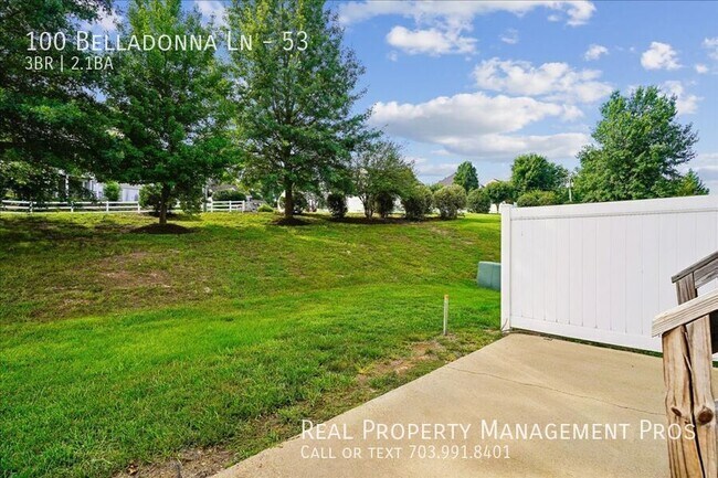 Building Photo - 100 Belladonna Ln