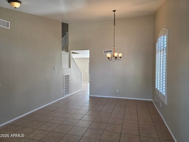 Building Photo - 1605 E Melanie St