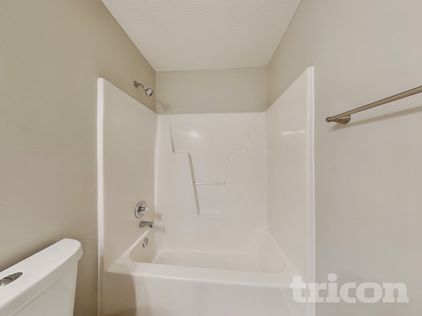 Building Photo - 120 Villavista Trce