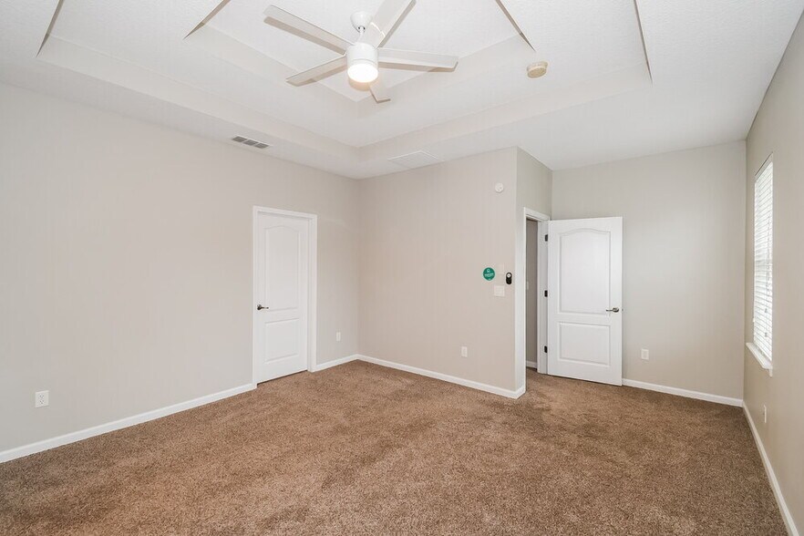 Building Photo - 11997 Alexandra Dr