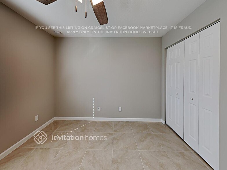 Building Photo - 679 SW Lucero Dr