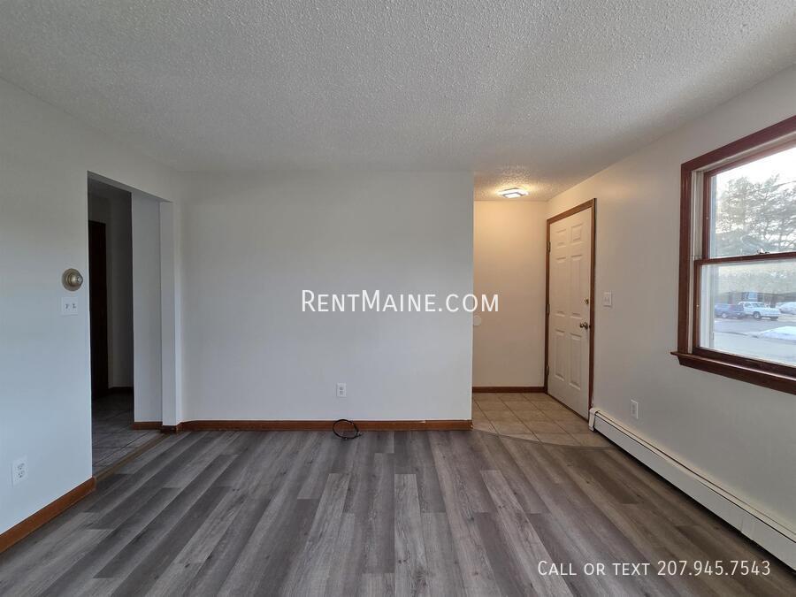 Building Photo - 2 Hartley St