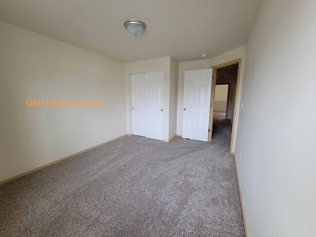 Building Photo - 16116 87th Ave Ct E