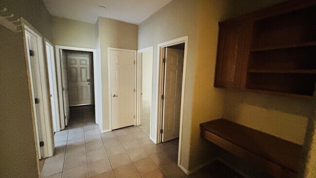 Building Photo - 2316 Tedesca Dr