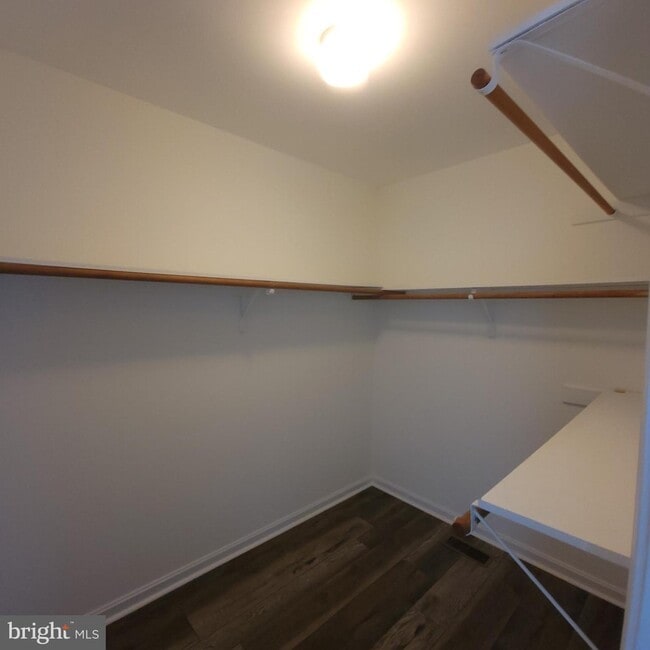 Building Photo - 6870 Briscoe Turn Rd